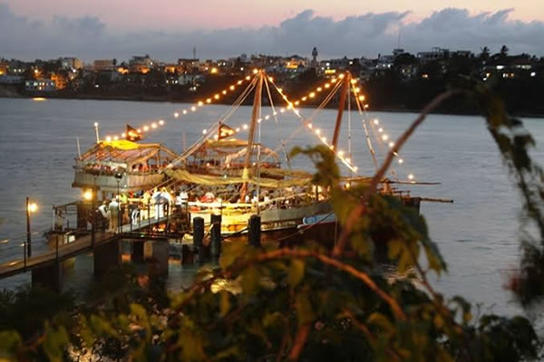 Read more about the article Tamarind Evening Dhow